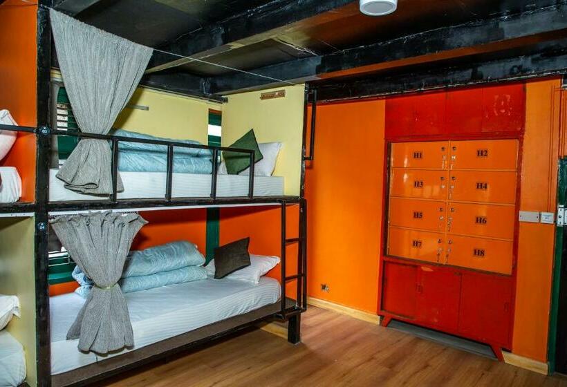 Trekkers Hostel