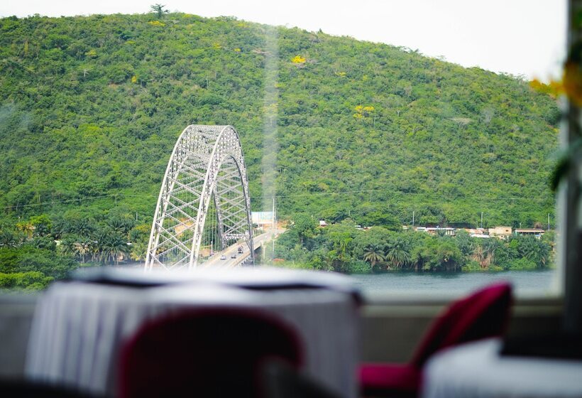ホテル Bridgeview Resort