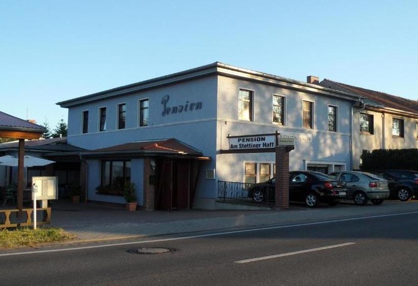 住宿加早餐  Pension Am Stettiner Haff