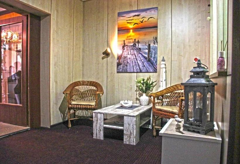 住宿加早餐  Pension Am Stettiner Haff