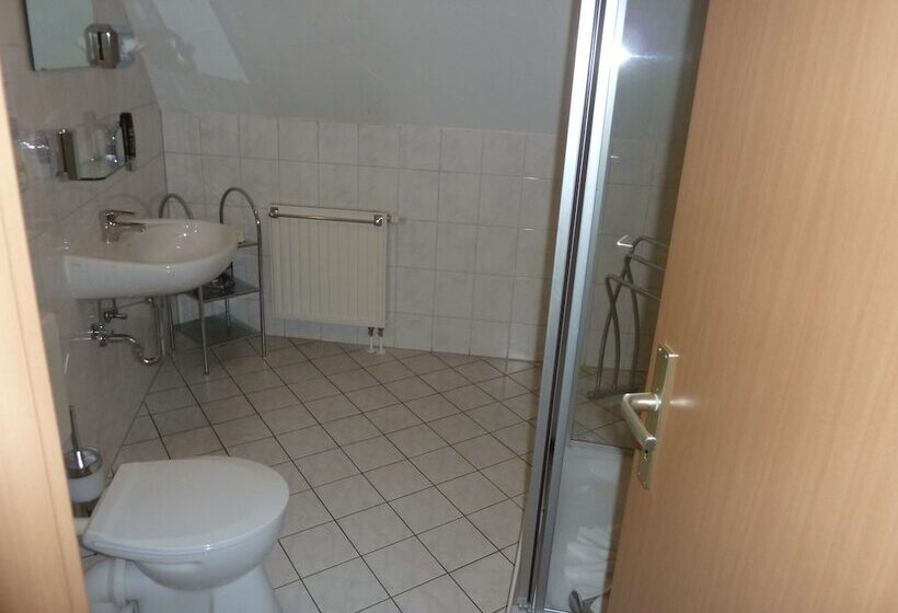 تختخواب و صبحانه Pension Mandy   Adults Only