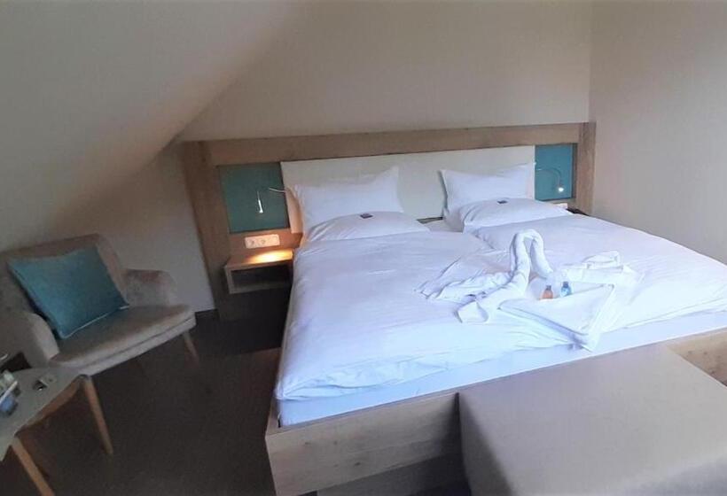 Bed and Breakfast & Restaurant Lenzer Krug
