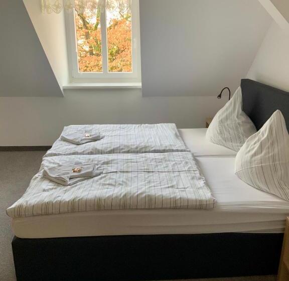 Bluhm S Hotel & Restaurant Am Markt