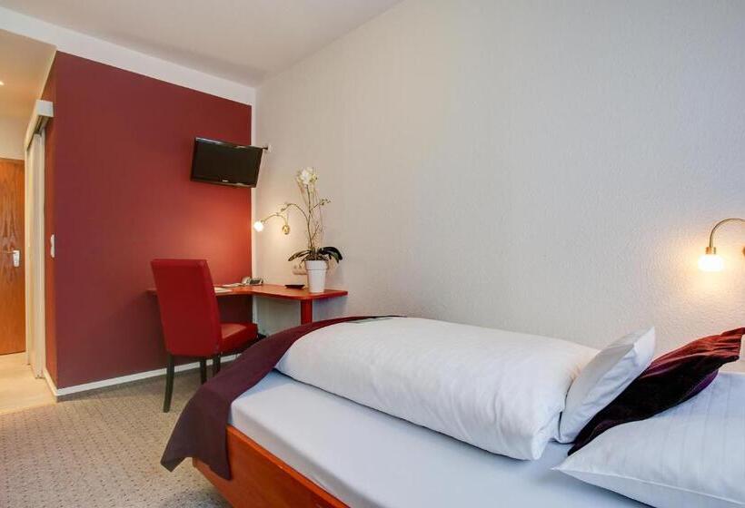 Ina Hotel Consul