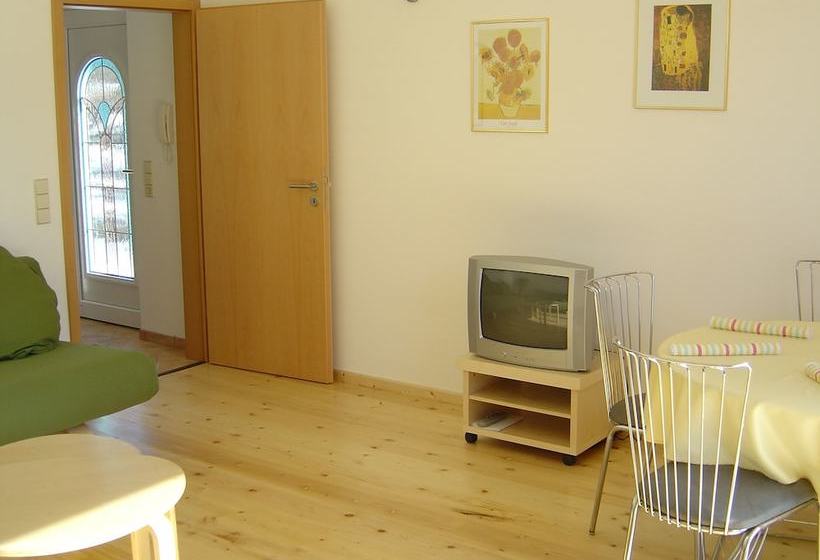 Отель Ferienwohnung Mayer