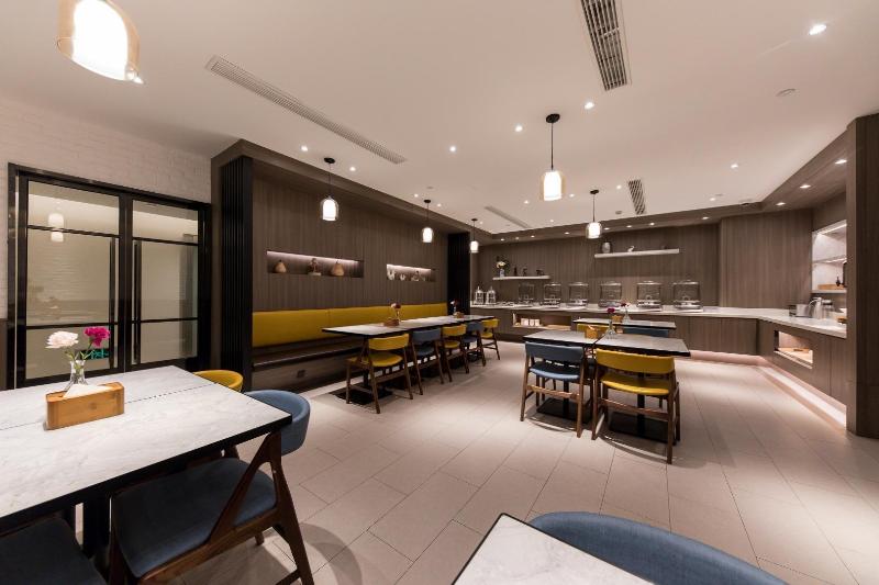 בית מלון כפרי Hanting Premium  Shanghai Henglong Plaza