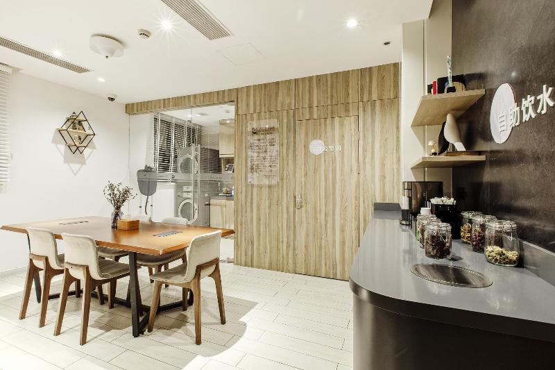 בית מלון כפרי Hanting Premium  Shanghai Henglong Plaza