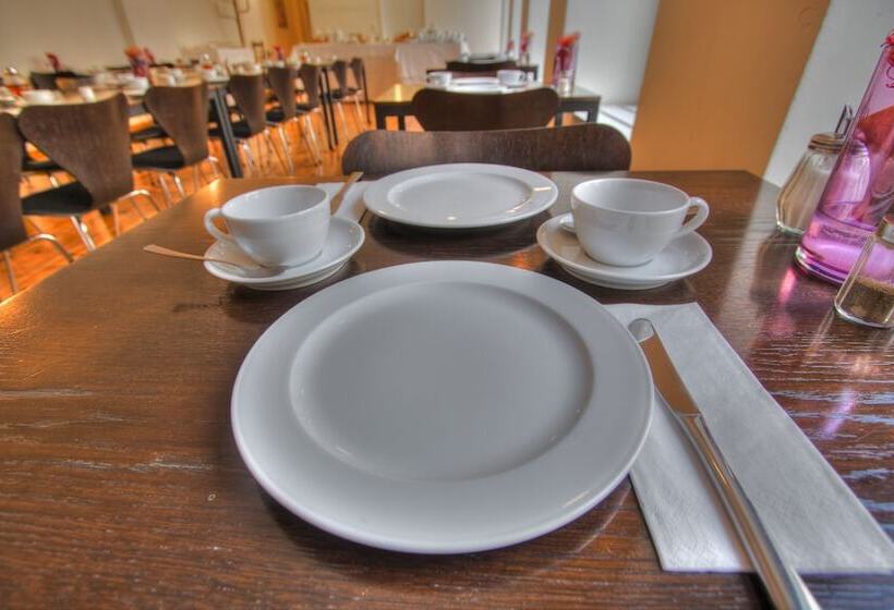 Fotos del hotel Johann:  11