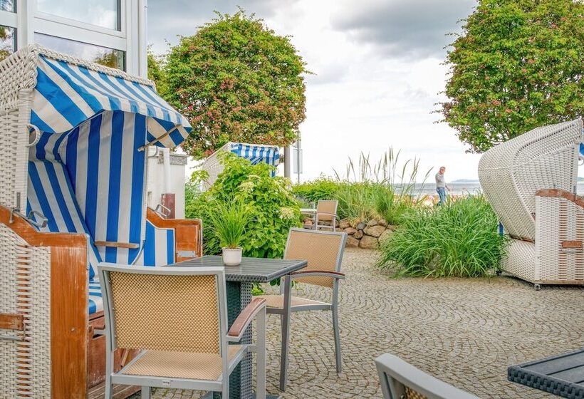 هتل Strandschlosschen