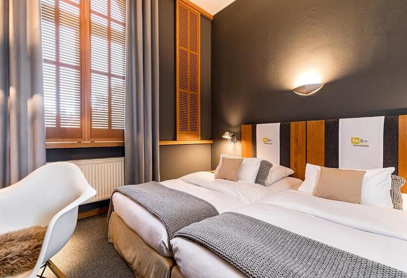 酒店 Yoho   The Young