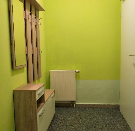 בית מלון כפרי Zum Grünen Tor