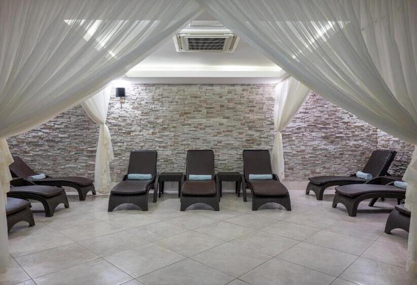 Ramada Resort By Wyndham Lara