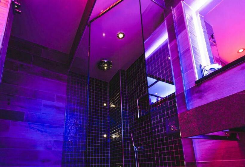 Отель Church Suites By The Cranleigh Boutique