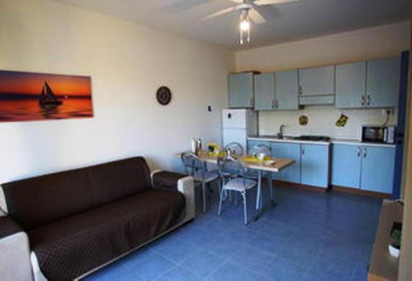 Charme A 300 Mt Dal Mare   Calabria
