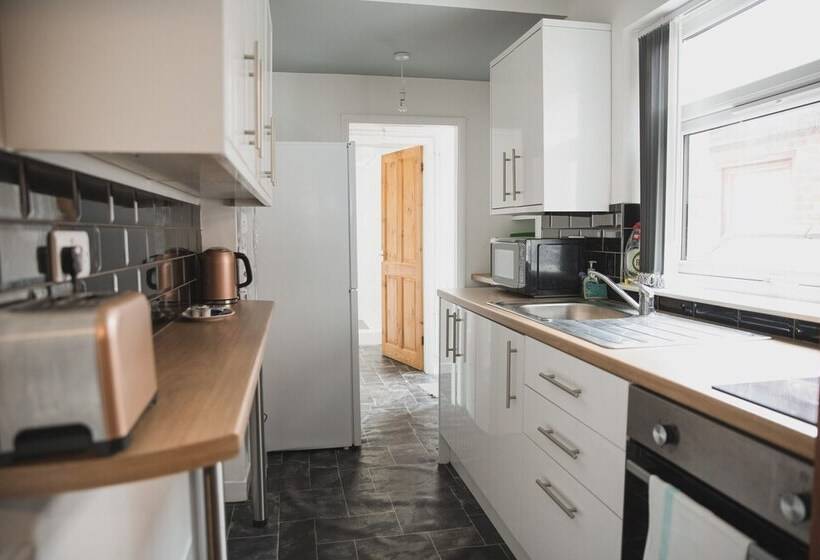 Leicester City House