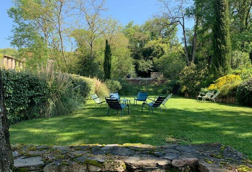 ペンション La Manufacture Royale