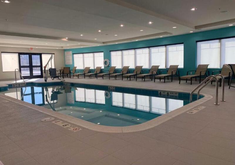 هتل Best Western Plus Horseheads Inn & Suites