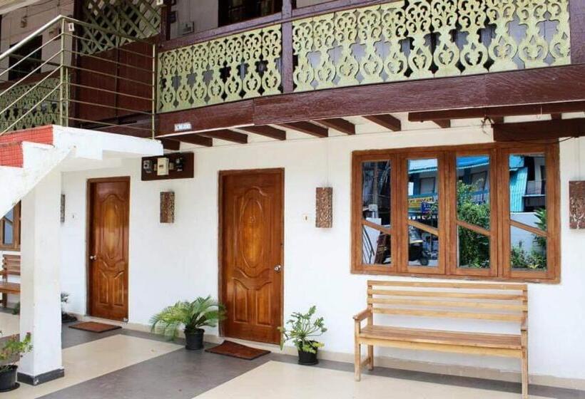 تختخواب و صبحانه Kapoor Tourist Cottage