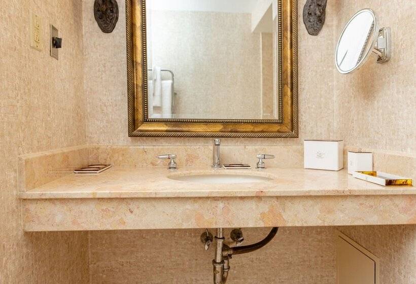 渡假胜地  Chateau Merrimack Hotel & Spa