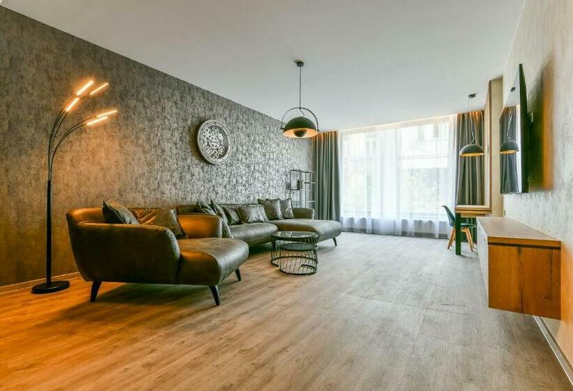 هتل Stračena City