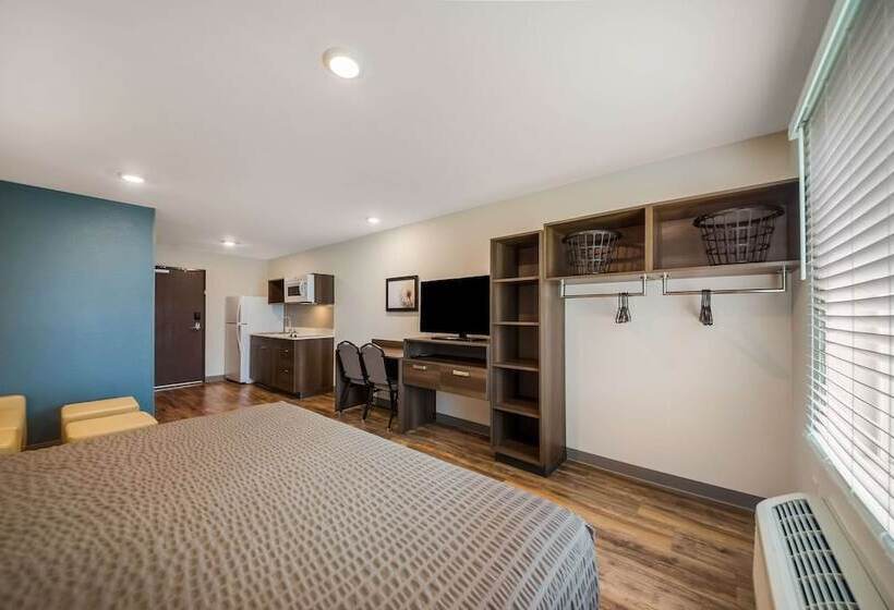 ホテル Woodspring Suites Inverness