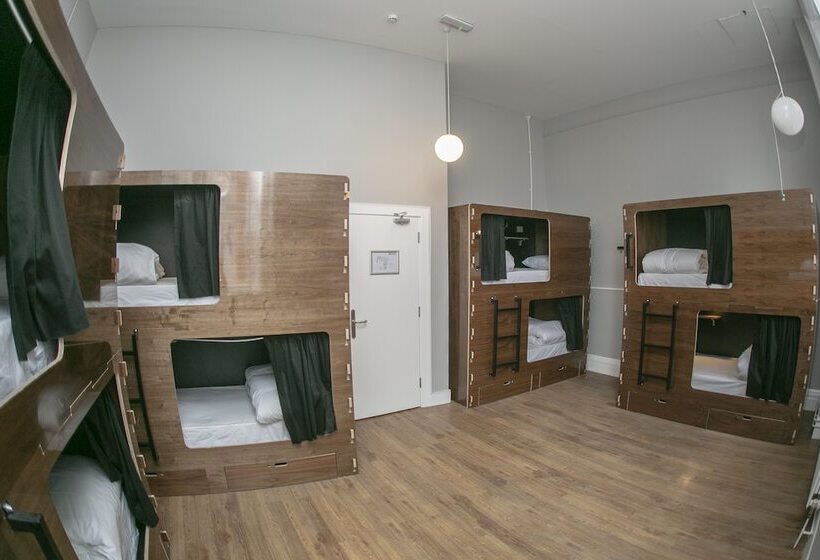 Leevin Hostel Mountjoy