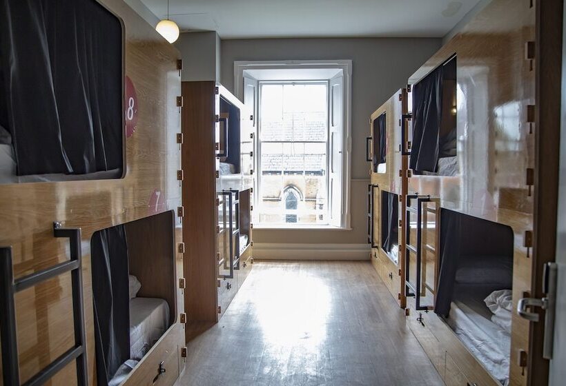 Leevin Hostel Mountjoy