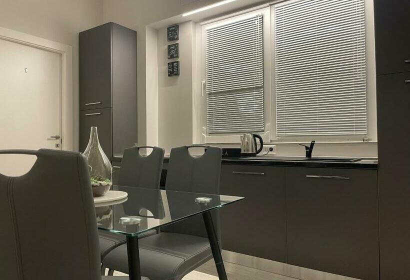 بنسيون Otium Rooms / Camere E Appartamenti