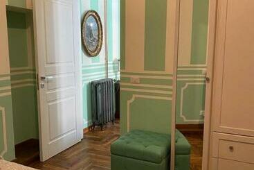 پانسیون Regal House Anzio Manetti 16
