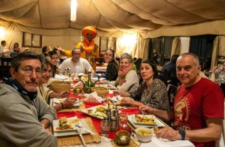 تختخواب و صبحانه Best Desert Luxury Camp