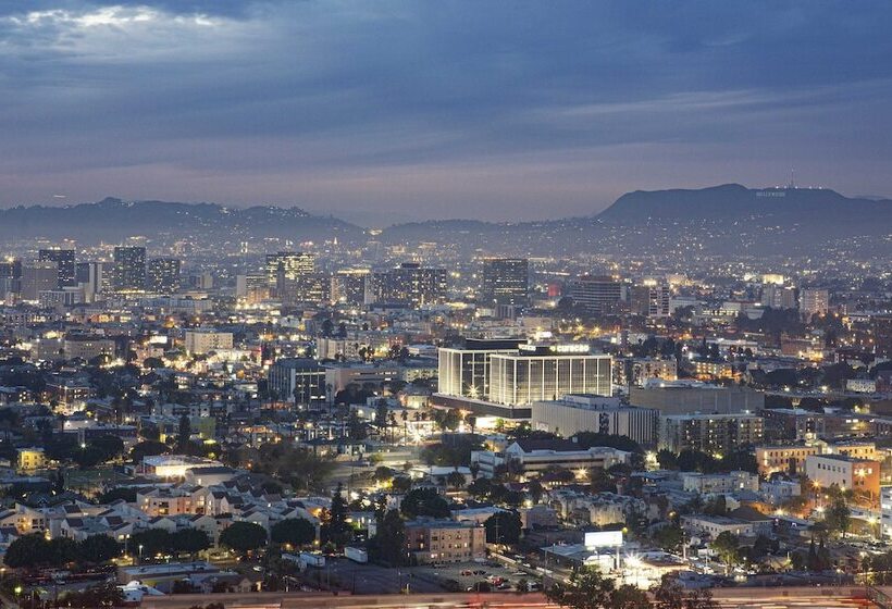 فندق Moxy Downtown Los Angeles