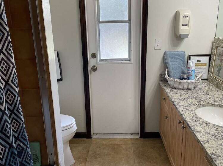 Пансион Cozy Guest House Florida Sunrise