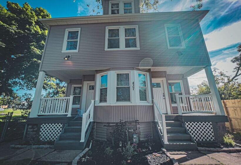 The Jackpot Cottage