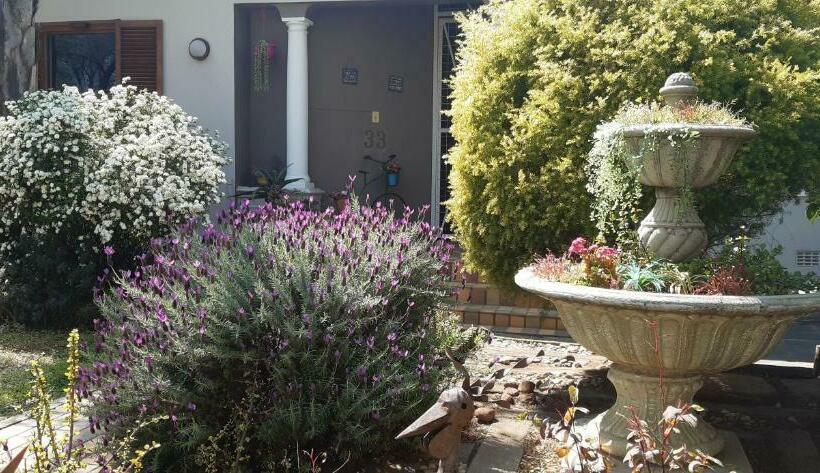 مبيت وإفطار Die Tuis Huis Selfcatering No Loadshedding