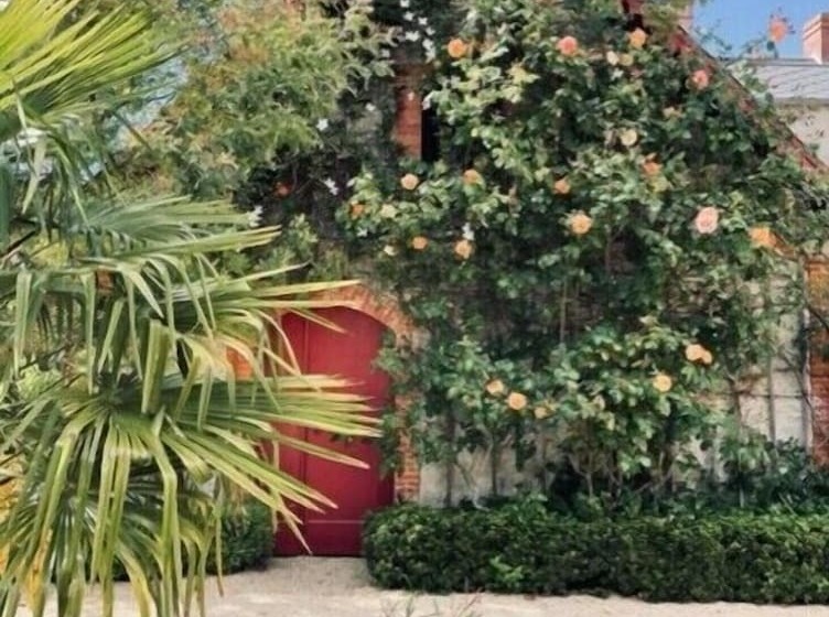 مبيت وإفطار La Suite