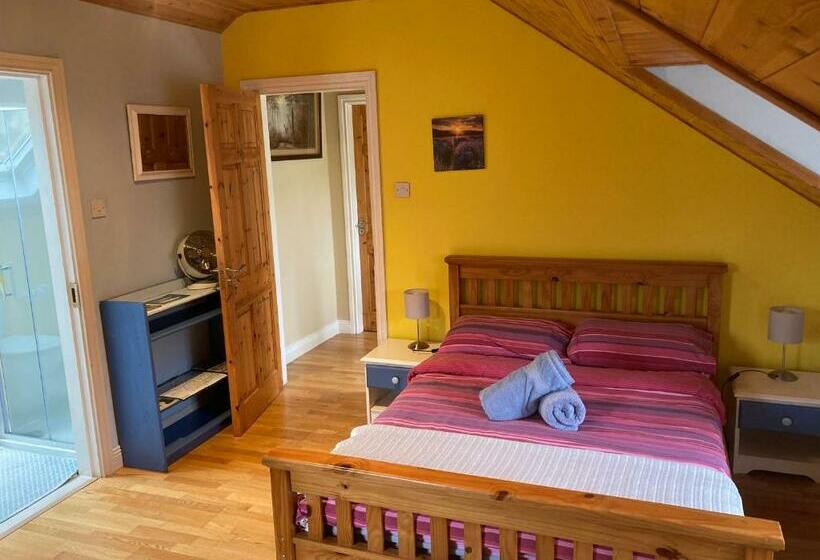 צימר Rugged Glen Accommodation 2