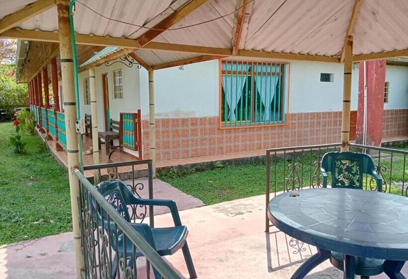 هتل Rancho Ventura