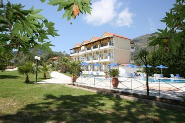 Byzantio Hotel & Apartments