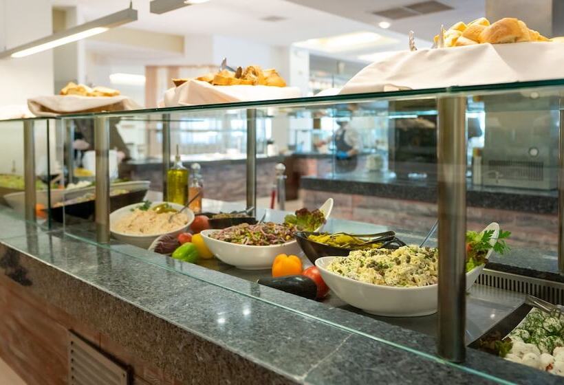 Cronwell Platamon Resort