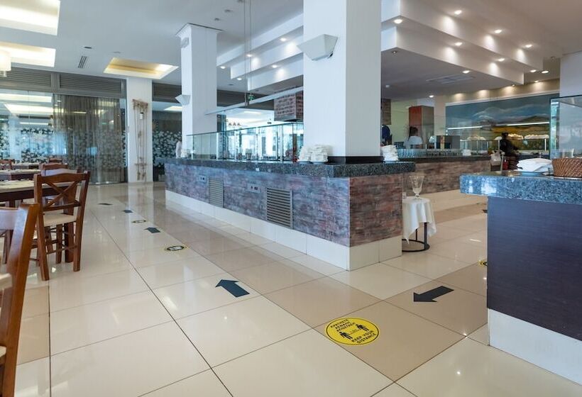 Cronwell Platamon Resort