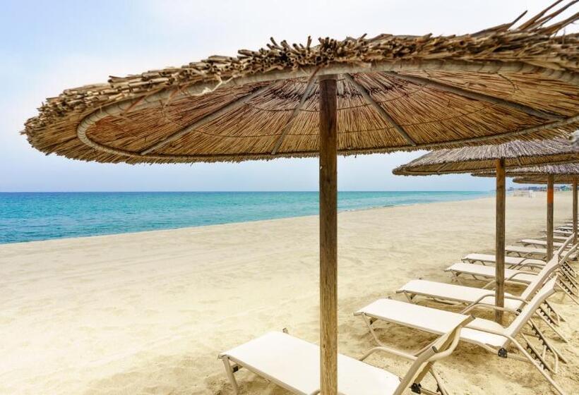 Cronwell Platamon Resort