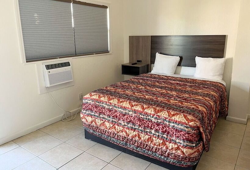 Captain S Table Hotel By Everglades Adventures