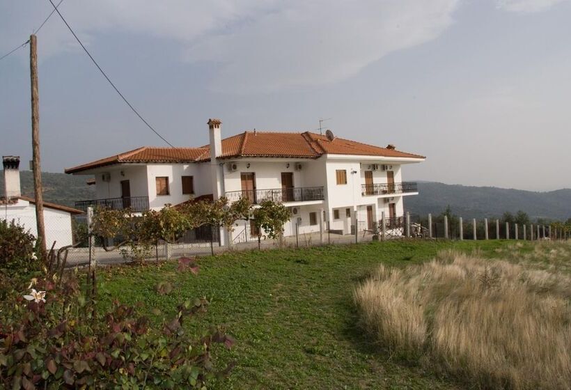 هتل Guesthouse Arsenis