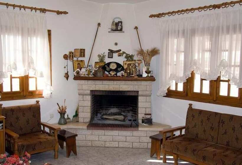 هتل Guesthouse Arsenis