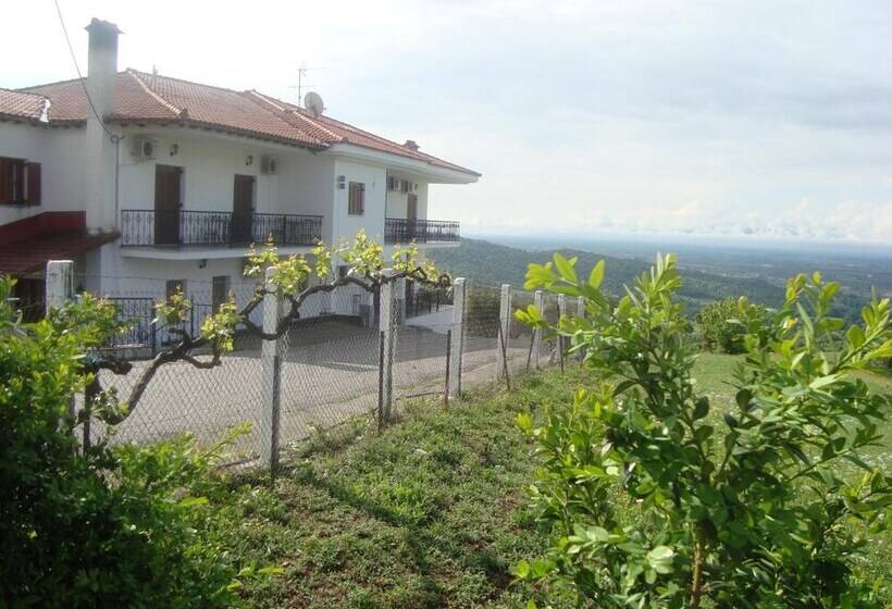 هتل Guesthouse Arsenis