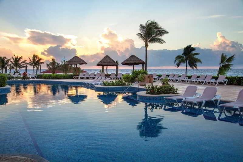 هتل Hard Rock  Riviera Maya  Hacienda All Inclusive