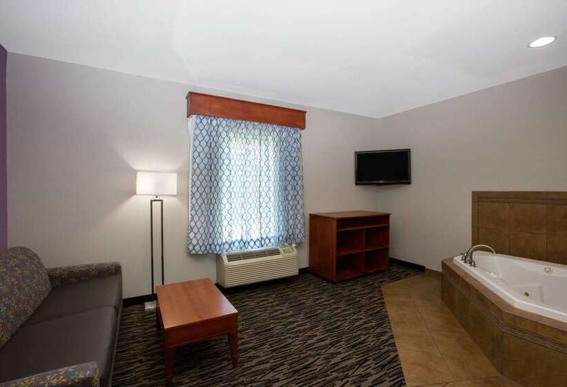 هتل La Quinta By Wyndham Tupelo