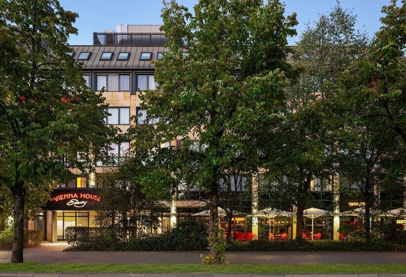 בית מלון כפרי Vienna House Easy By Wyndham  München