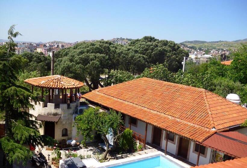 פנסיון Akropolis Guest House