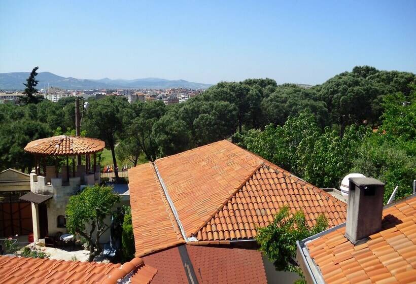 פנסיון Akropolis Guest House